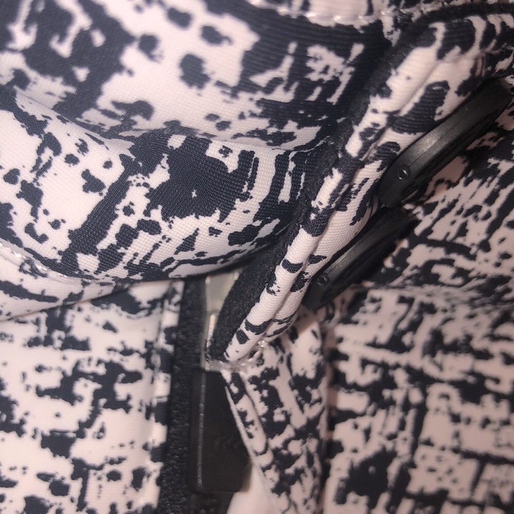 Obermeyer black and white printed bond ski pants size 10 - Picture 4 of 13